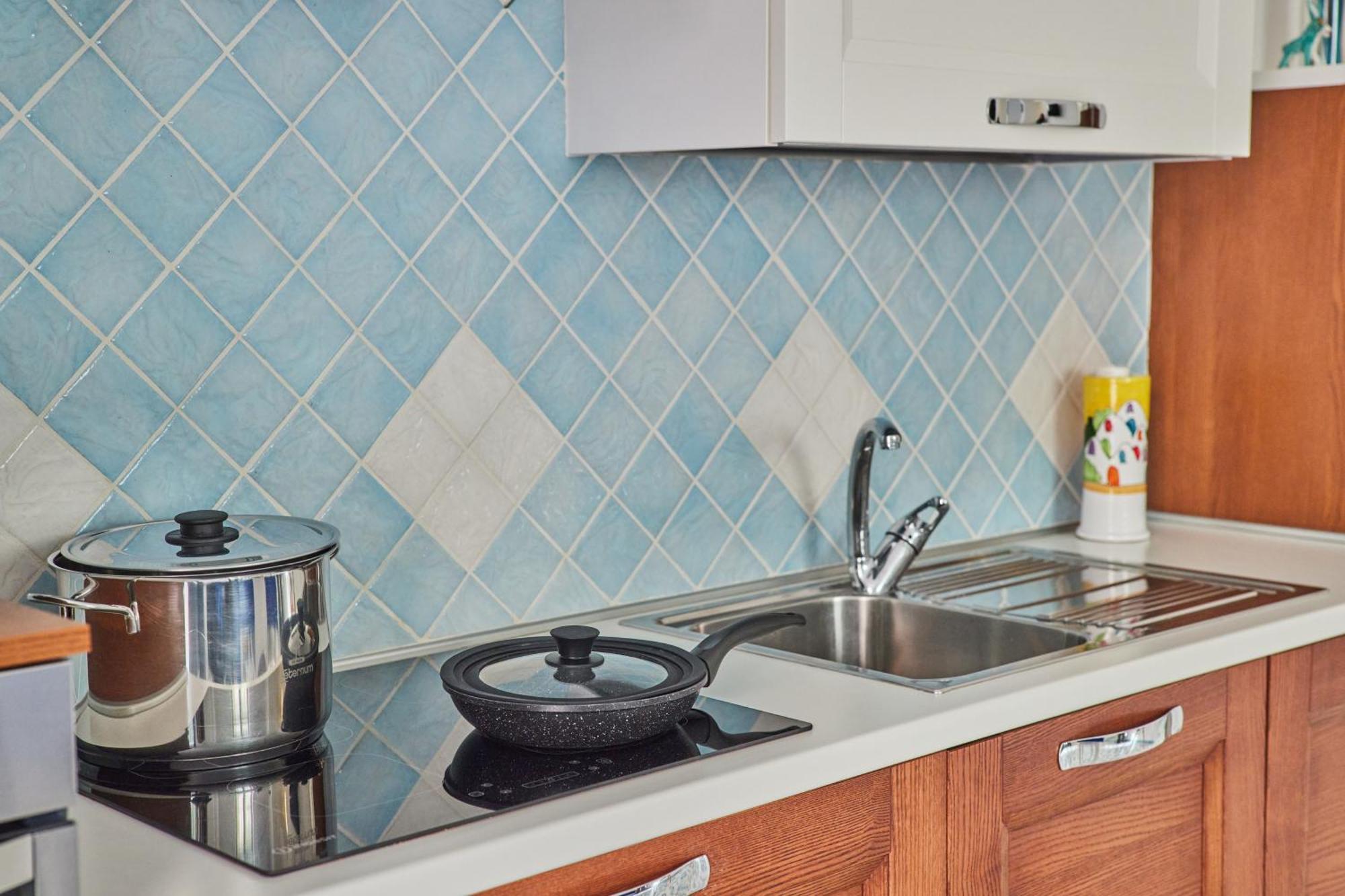 Seashell Apartment Минори Екстериор снимка
